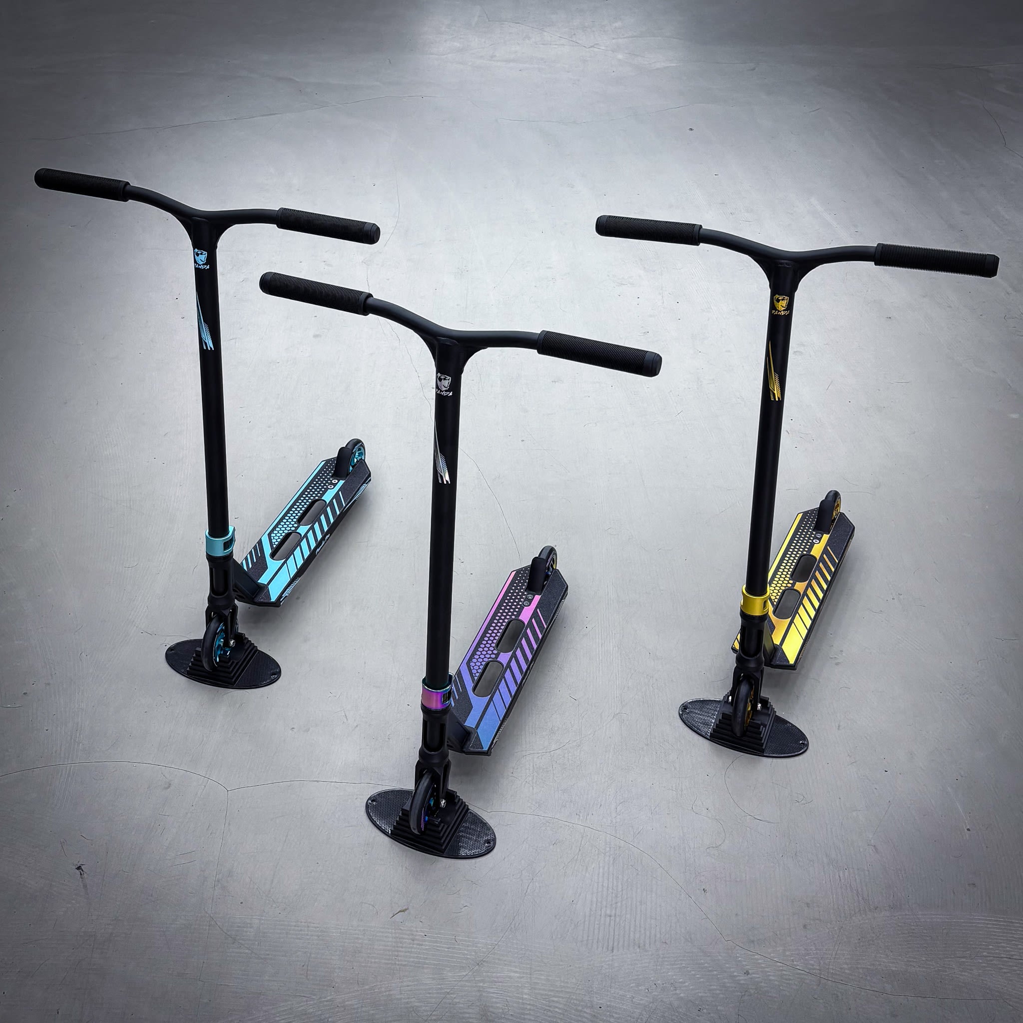 Panda Pro Trick Løbehjul - Black/Rainbow-ScootWorld.dk