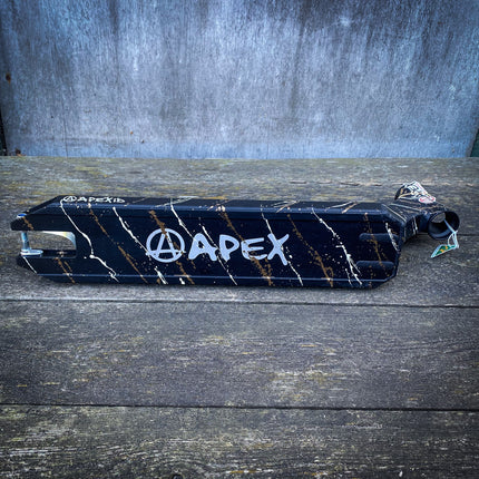 Apex ID Limited 4.5" Løbehjul Deck - Black/White/Gold Splash-ScootWorld.dk